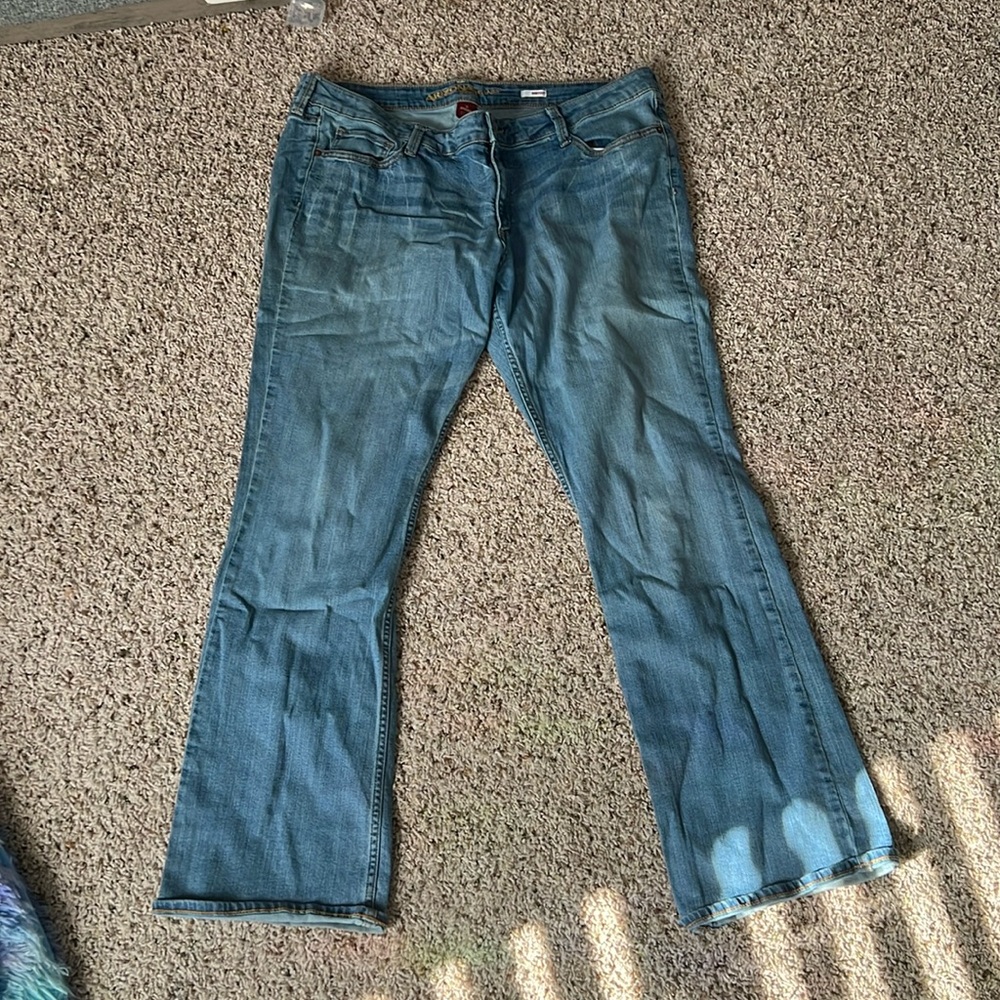 Jeans